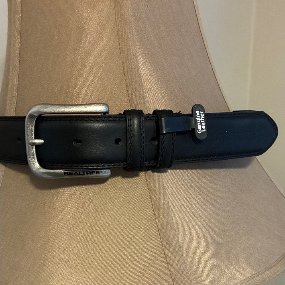 Realtree Black Leather Belt with Silver Buckle, men’s size 34 inch